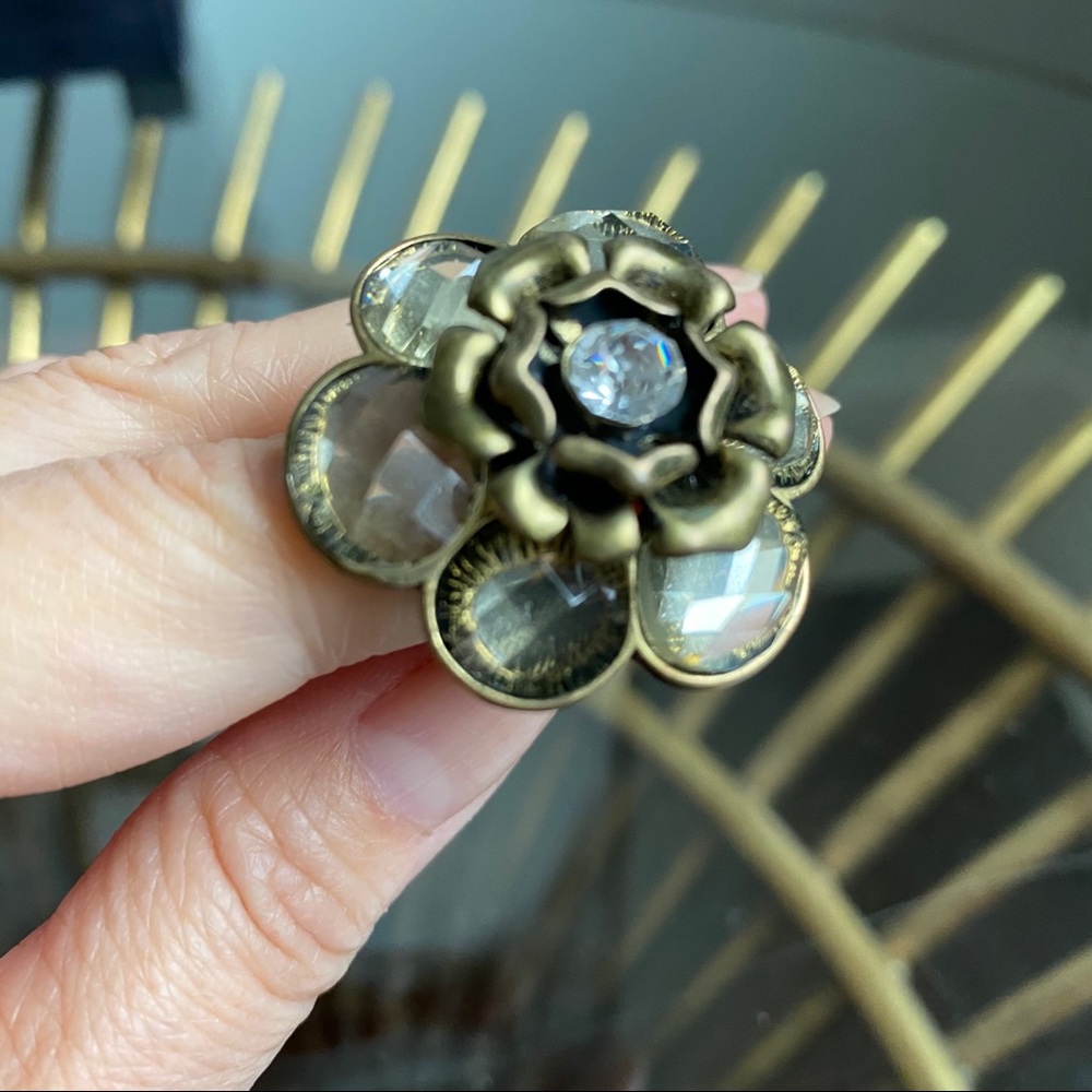 Oversized Jeweled Rings - Picture 5 of 8